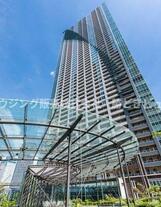 THE TOKYO TOWERS SEATOWERS